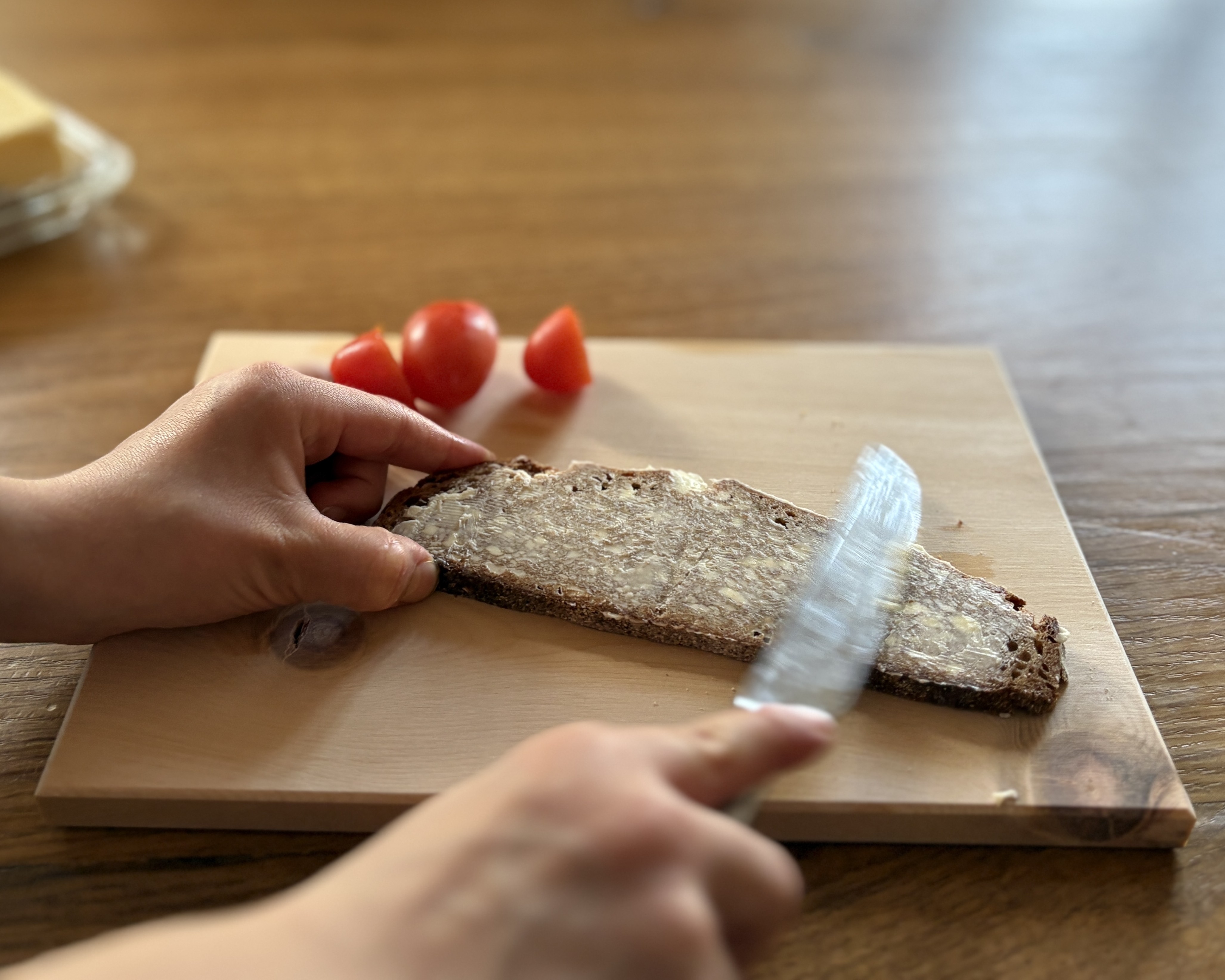Brotzeitbrett aus Zirbenholz handgefertigt